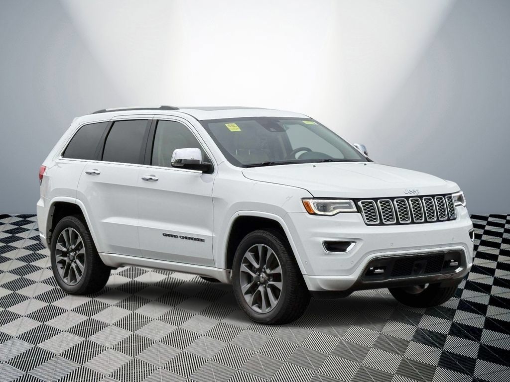 Used 2018 Jeep Grand Cherokee Overland AWD/4WD image 4