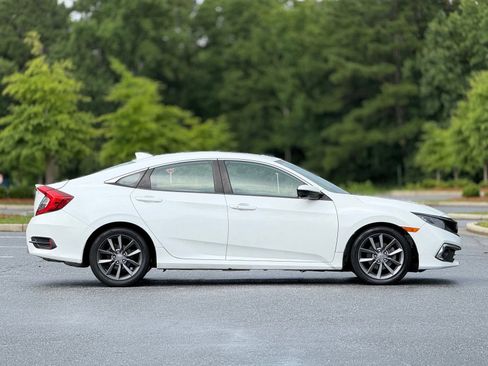 Used 2019 Honda Civic EX image 12