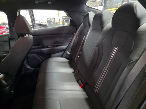 Certified 2025 Hyundai Elantra Sport FWD image 14