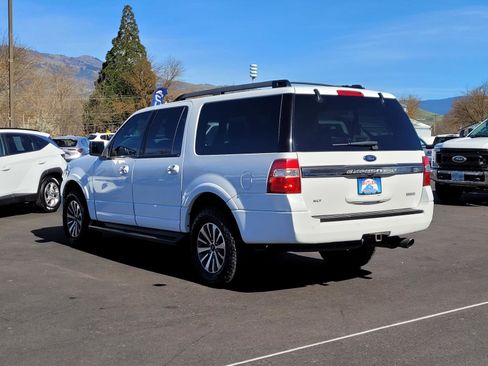Used 2017 Ford Expedition EL XLT image 7