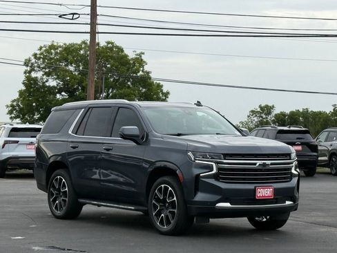 Used 2021 Chevrolet Tahoe LT w/ LT Signature Package RWD image 6
