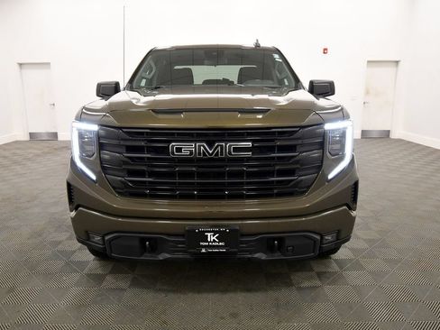 Used 2024 GMC Sierra 1500 Elevation AWD/4WD image 11
