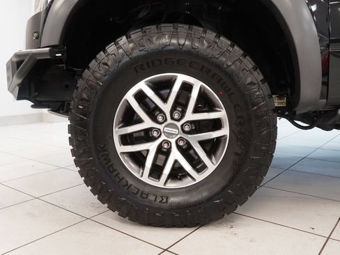 Used 2014 Ford F150 Raptor w/ Equipment Group 801A Luxury AWD/4WD image 18