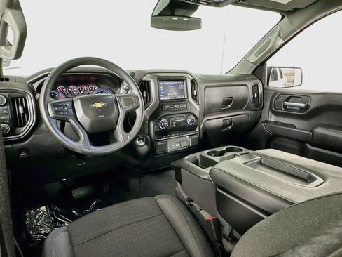 Used 2022 Chevrolet Silverado 1500 Custom AWD/4WD image 27