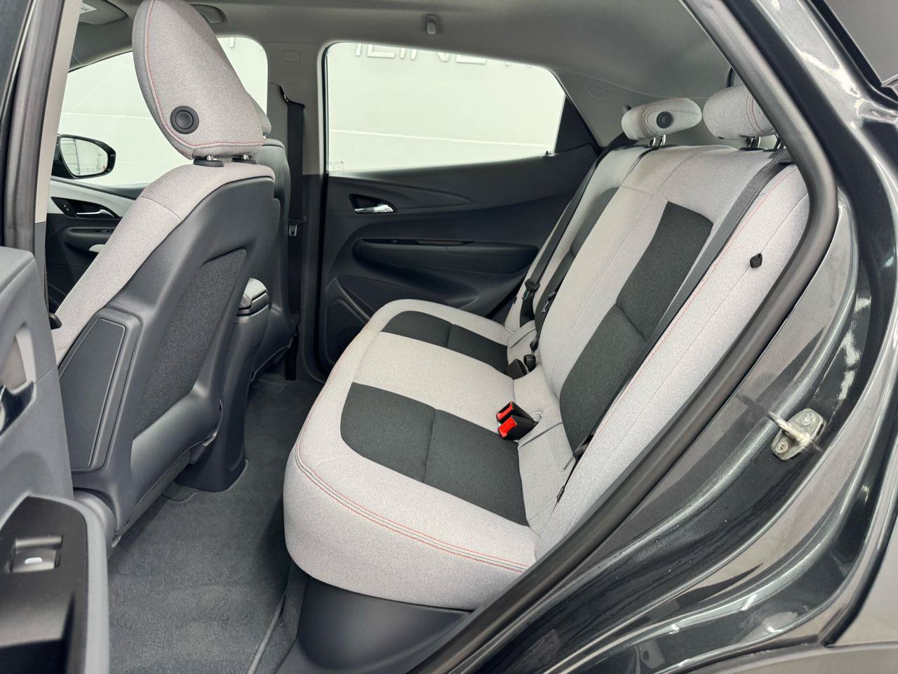 Used 2020 Chevrolet Bolt LT FWD image 14