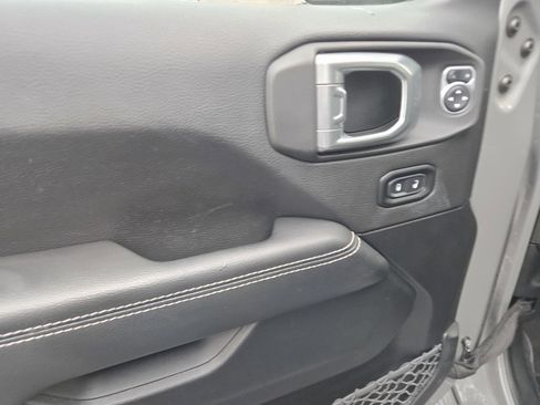 Used 2021 Jeep Wrangler Unlimited Sahara w/ Cold Weather Group image 22