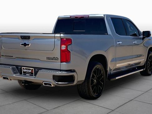 Used 2024 Chevrolet Silverado 1500 High Country w/ High Country Premium Package AWD/4WD image 13