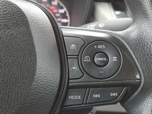 Used 2024 Toyota Corolla LE FWD image 12