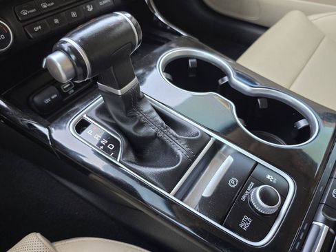 Used 2022 Kia Stinger GT-Line w/ Sun & Sound Package RWD image 15