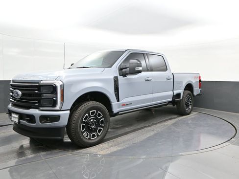 Certified 2026 Ford F250 Platinum AWD/4WD image 1