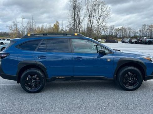Used 2022 Subaru Outback Wilderness image 2