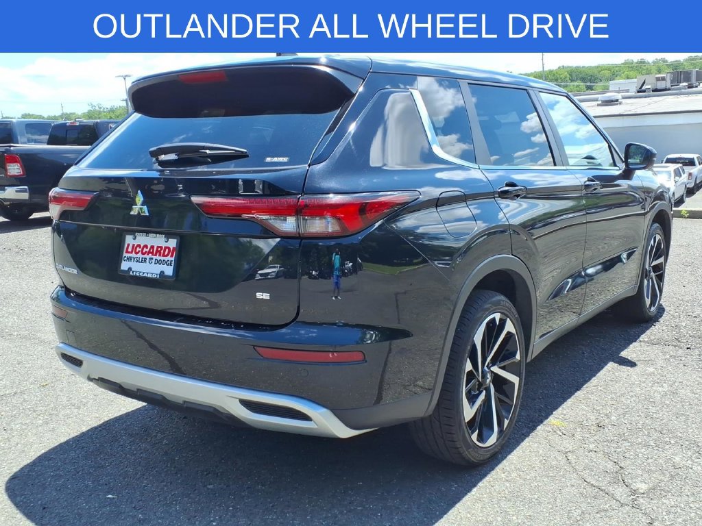 Used 2024 Mitsubishi Outlander SE AWD/4WD image 6
