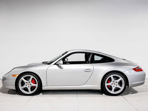 Used 2005 Porsche 911 Carrera S image 7