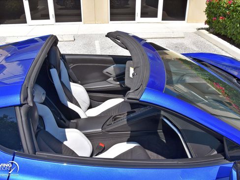 Used 2020 Chevrolet Corvette Stingray Premium Cpe w/ 3LT Preferred Equipment Group RWD image 11