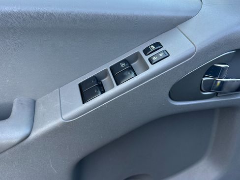 Certified 2019 Nissan Frontier SV image 11