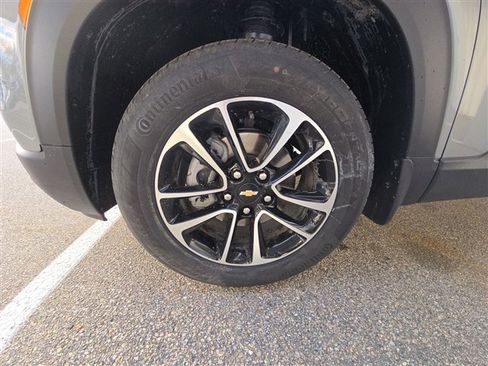 New 2025 Chevrolet TrailBlazer LT w/ Driver Confidence Package image 31