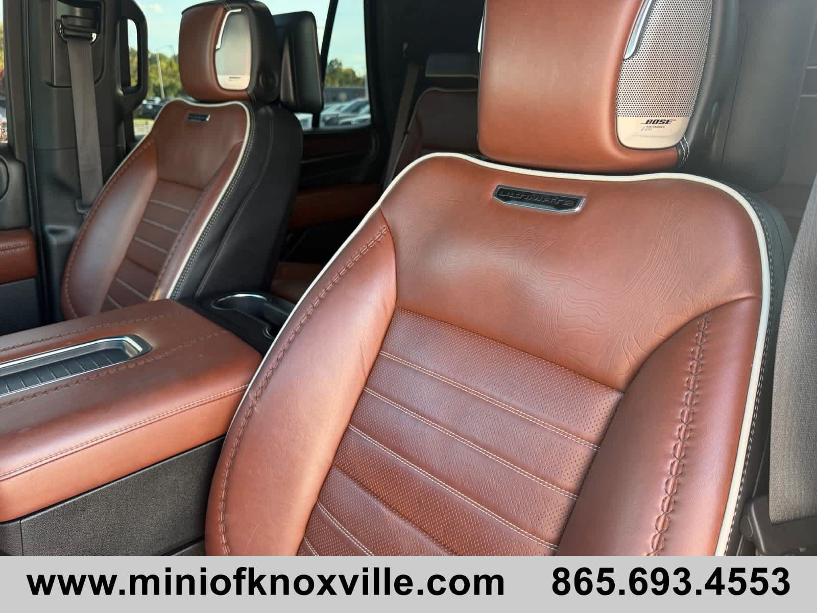 Used 2024 GMC Yukon Denali Ultimate AWD/4WD image 15