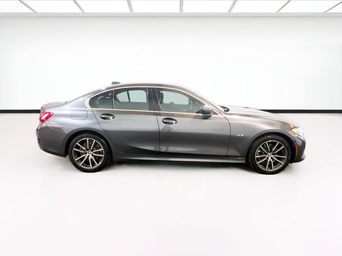 Used 2022 BMW 330e w/ Convenience Package RWD image 25