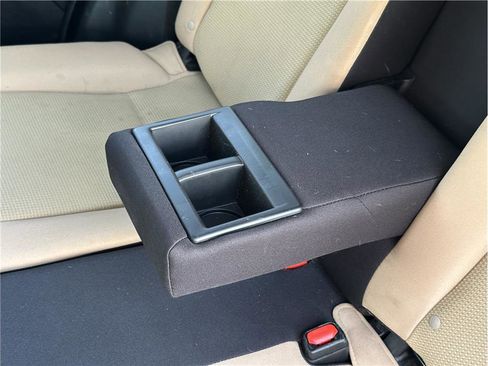 Used 2018 Toyota RAV4 XLE w/ Plus Extra Value Package image 17