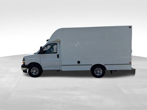 Used 2020 Chevrolet Express 3500 w/ Power Convenience Package RWD image 6