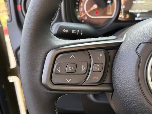 New 2026 Jeep Gladiator Rubicon w/ Technology Group image 22
