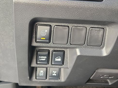 Used 2022 Nissan Frontier PRO-4X w/ Technology Package image 25