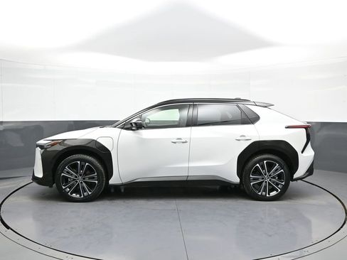 Certified 2023 Toyota bZ4X Limited image 9