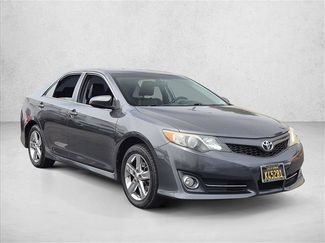 Used 2012 Toyota Camry SE FWD video 3