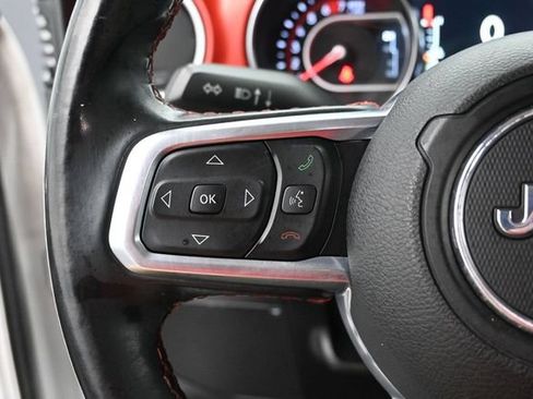 Used 2021 Jeep Wrangler Unlimited Rubicon AWD/4WD image 32