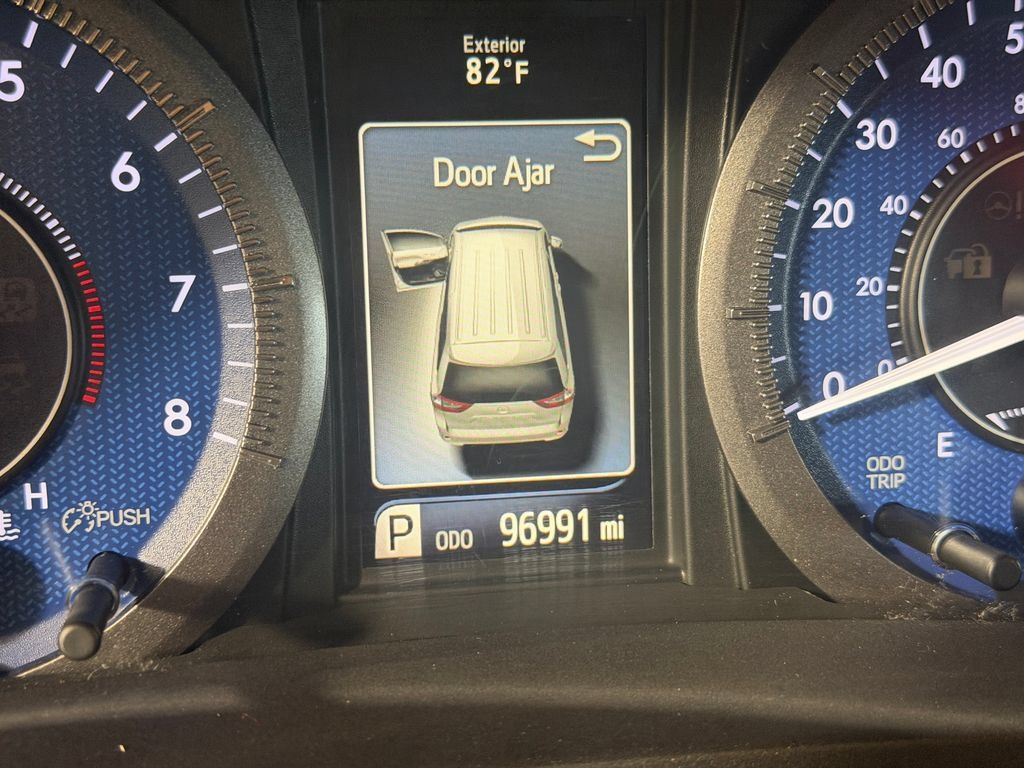 Used 2015 Toyota Sienna XLE AWD/4WD image 18