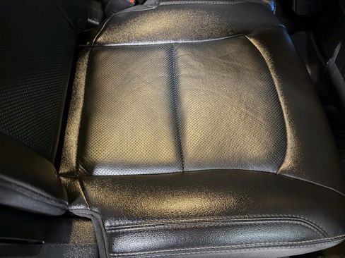 Used 2018 Ford Explorer Limited image 29