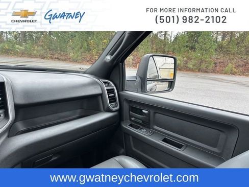 Used 2024 RAM 2500 Tradesman w/ Chrome Appearance Group image 26