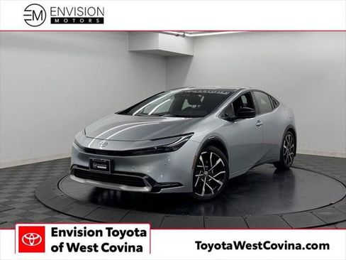 Certified 2025 Toyota Prius Plug-In Hybrid FWD image 1
