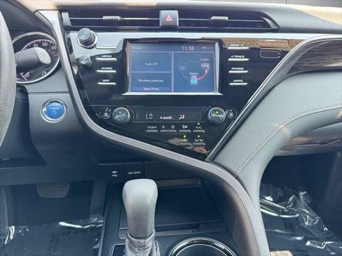 Used 2019 Toyota Camry LE FWD image 46