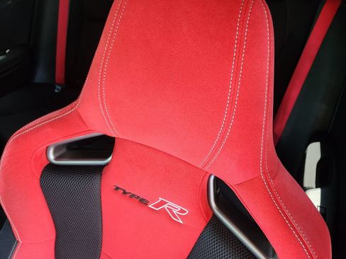 Used 2021 Honda Civic Type R image 6
