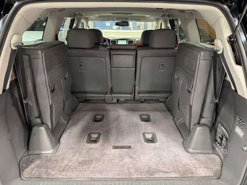 Used 2010 Lexus LX 570 4WD image 37