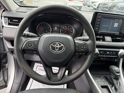 Used 2020 Toyota RAV4 XLE image 26