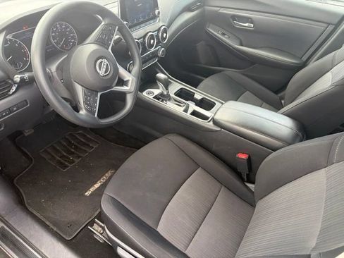 Used 2024 Nissan Sentra SV FWD image 11