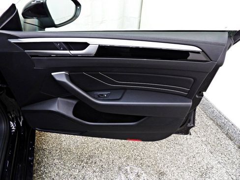 Used 2021 Volkswagen Arteon SE w/ Luggage Net & Mats Package FWD image 11