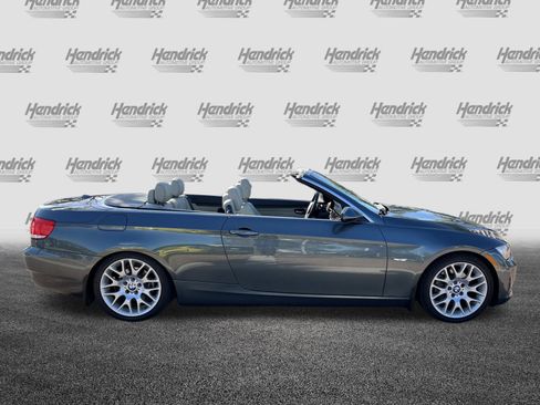 Used 2009 BMW 328i Convertible image 11