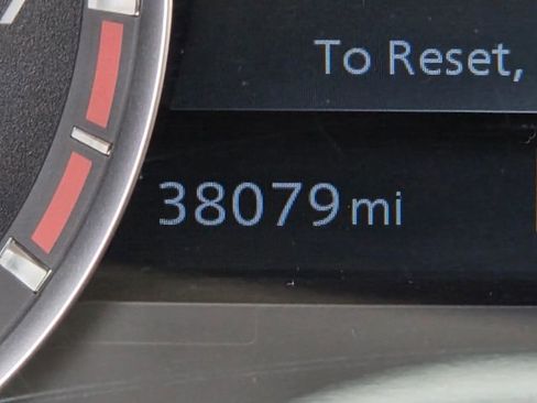 Used 2024 Nissan Frontier SV image 29