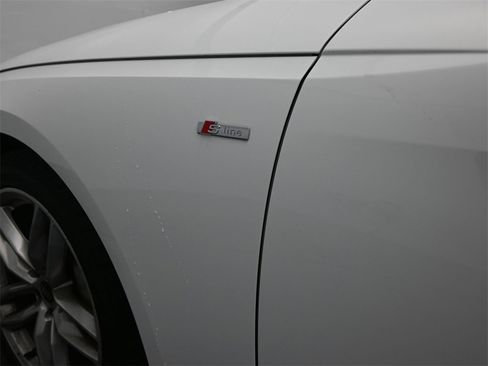 Used 2023 Audi A4 2.0T Premium Plus image 12