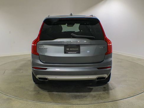 Used 2020 Volvo XC90 T5 Momentum w/ Protection Package AWD/4WD image 4