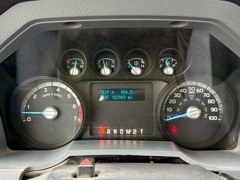 Used 2015 Ford F250 XL w/ Power Equipment Group image 16