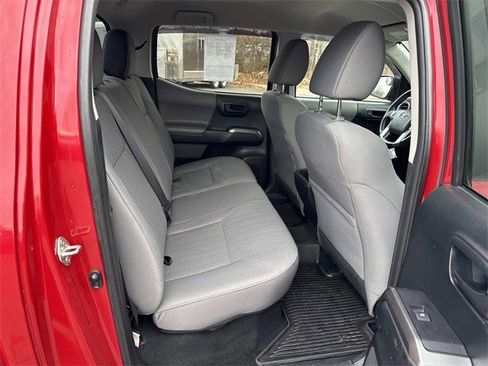 Used 2018 Toyota Tacoma SR5 image 11