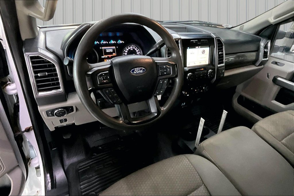 Used 2017 Ford F350 XLT w/ XLT Value Package AWD/4WD image 8