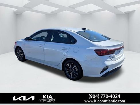 Used 2024 Kia Forte LXS image 5