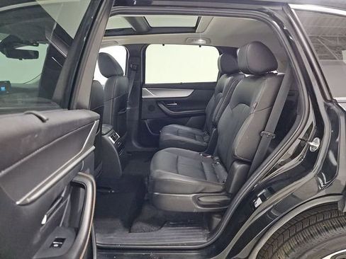 Used 2024 MAZDA CX-90 Plug-In Hybrid w/ Premium Pkg image 11