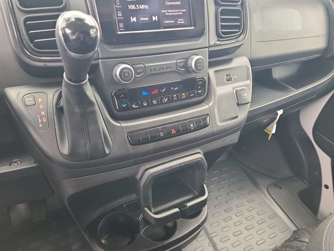 Used 2025 RAM ProMaster 2500 w/ U-Haul Equipment Group FWD image 15