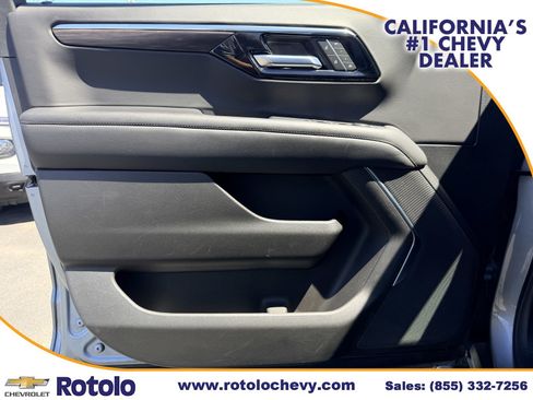 Used 2025 Chevrolet Suburban Z71 AWD/4WD image 20